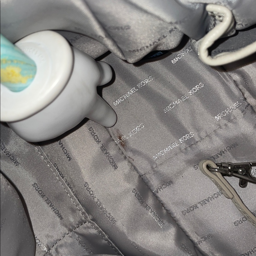 Michael Kors ‘Astor’ Large Leather Hobo - Picture 12 of 15